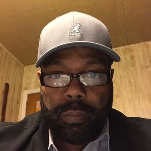 Meet your Posher, Raymond